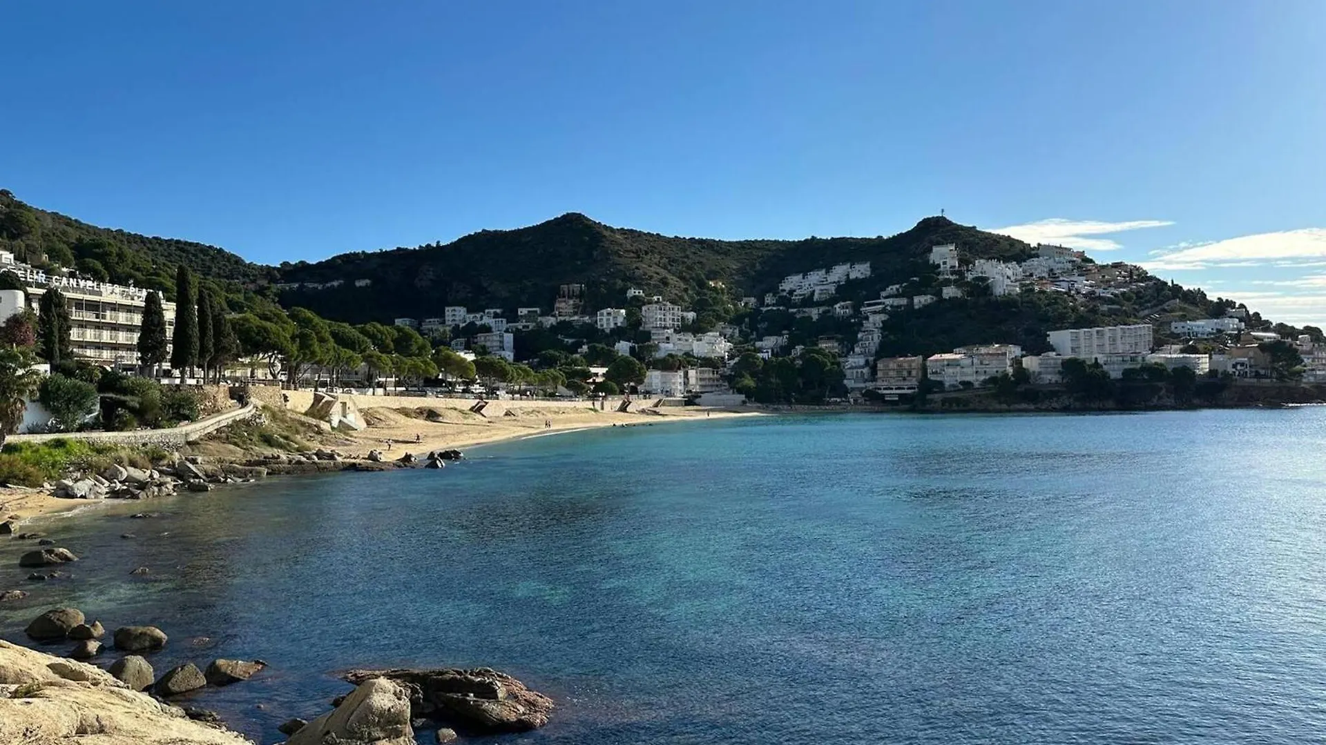 Bonito Apartamento Cerca De La Playa Con Gran Terraza Av-04 ロザス 0*,  スペイン