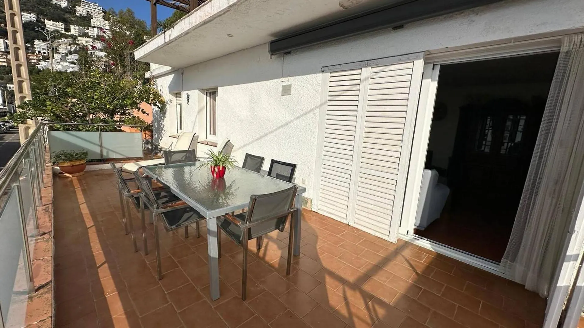 Bonito Apartamento Cerca De La Playa Con Gran Terraza Av-04 ロザス アパート
