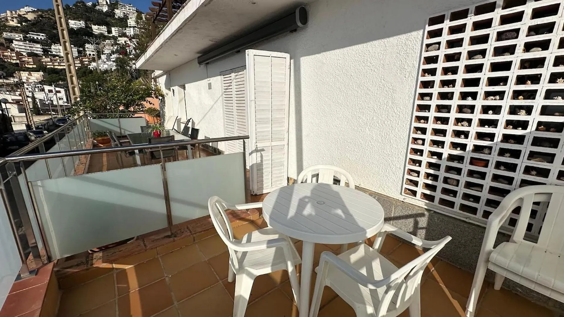 Bonito Apartamento Cerca De La Playa Con Gran Terraza Av-04 ロザス アパート